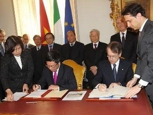 Vietnam, Italy set up strategic partnership - ảnh 1